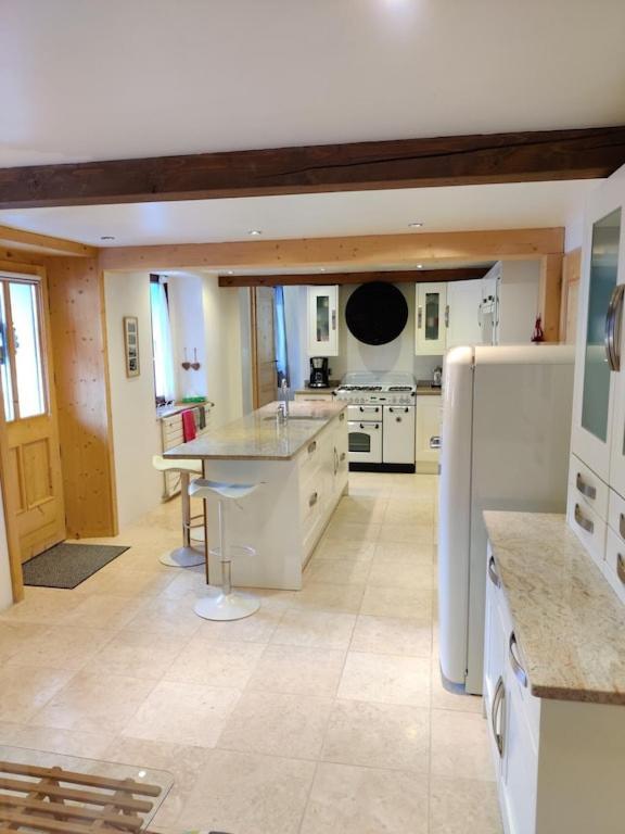 Spacious Ski Chalet In Traditional French Village, Sleeps 8, Four Star With Fibre Broadband อาบงดองซ์ ภายนอก รูปภาพ