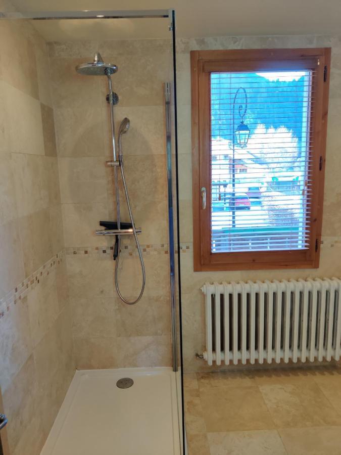 Spacious Ski Chalet In Traditional French Village, Sleeps 8, Four Star With Fibre Broadband อาบงดองซ์ ภายนอก รูปภาพ