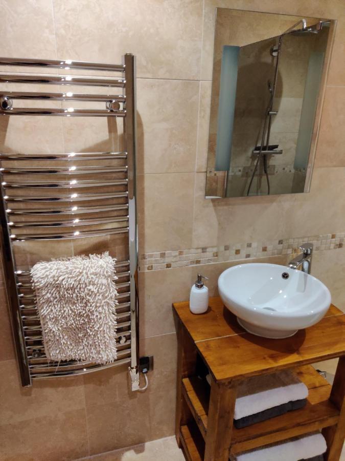 Spacious Ski Chalet In Traditional French Village, Sleeps 8, Four Star With Fibre Broadband อาบงดองซ์ ภายนอก รูปภาพ